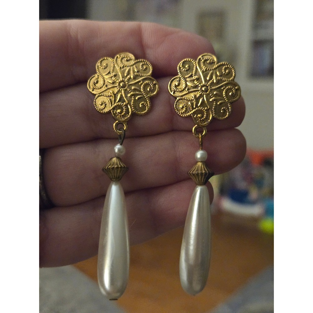 Faux Pearl Filagree Teardrop Earrings Vintage
